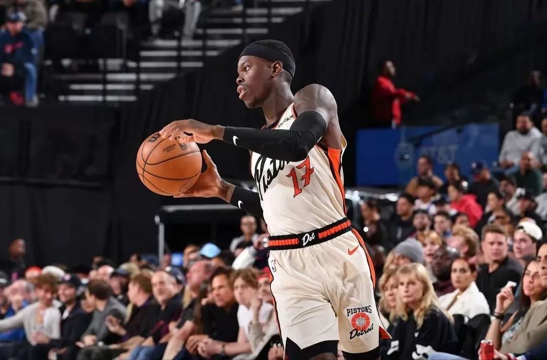 关于活塞队遭受失败，士气有所下滑的信息