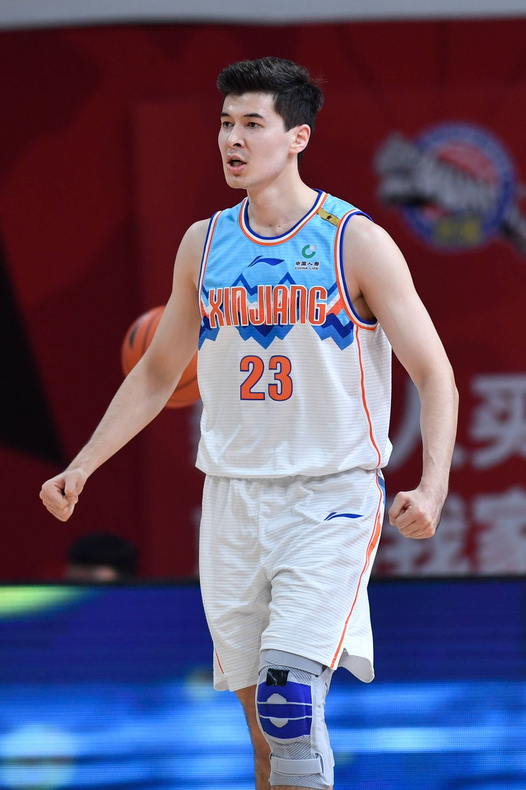 包含新疆队战术不佳，无法应对对手进攻的词条