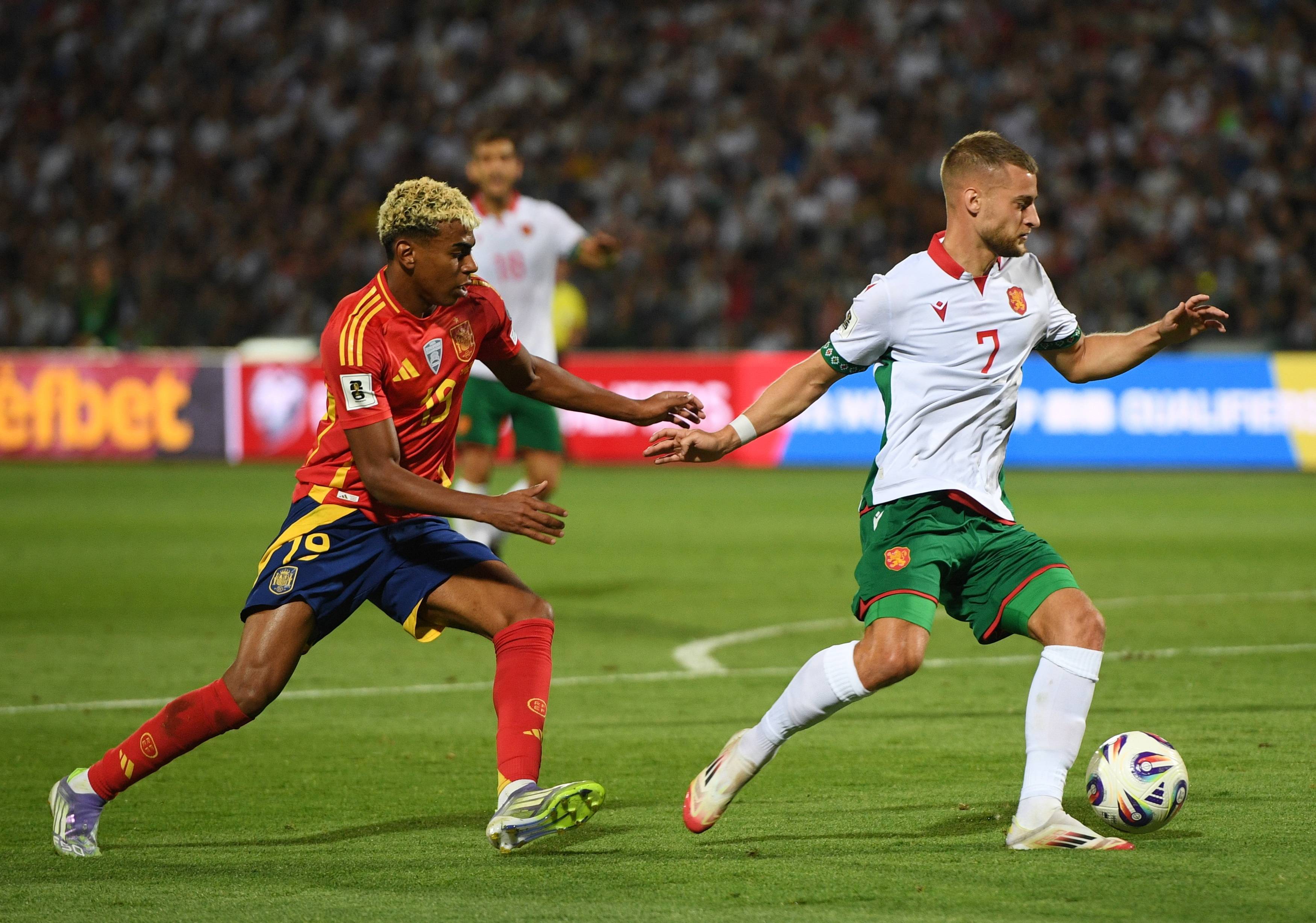 保加利亚备战俄罗斯，欧预赛分组胜负之争的简单介绍